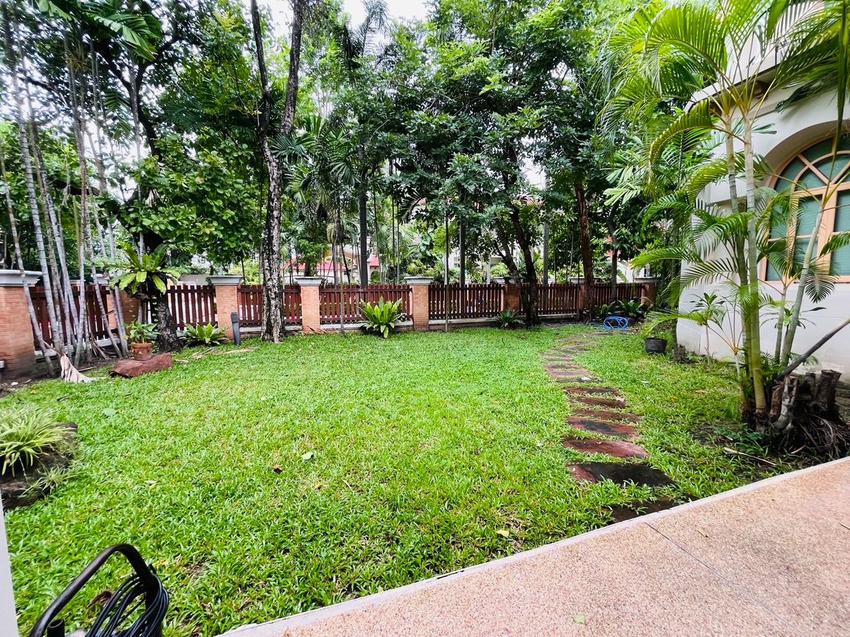 ให้เช่าบ้านบางนา แบริ่ง ลาซาล : เช่าพฤกษ์ภิรมย์รีเจ้นท์สุขุมวิท บางนา บ้านเดี่ยวถนนสุขุมวิท ซอยแบริ่ง สุขุมวิท 107 ซอยลาซาล สุขุมวิท 105 บ้านเดี่ยวพร้อมสระว่ายน้ำ 5ห้องนอน