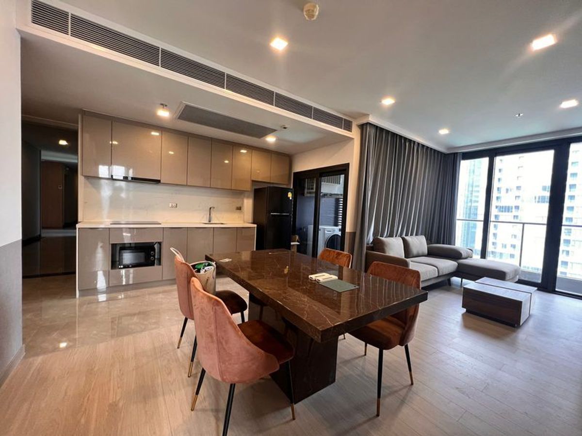 ให้เช่าคอนโดพระราม 9 เพชรบุรีตัดใหม่ RCA : One 9 Five ✨ Super Deal ! ( FOR RENT ) 2 Bedroom 73 sq.m. Only 53,000 baht , closed to Cantral Rama9 , MRT Rama 9 , Please contact 081-152-6154 ag 