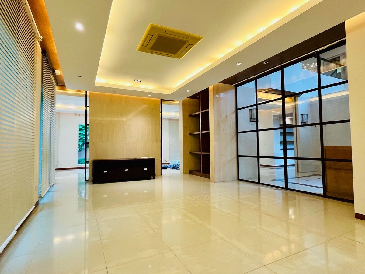 ให้เช่าบ้านบางนา แบริ่ง ลาซาล : เช่าพฤกษ์ภิรมย์รีเจ้นท์สุขุมวิท บางนา บ้านเดี่ยวถนนสุขุมวิท ซอยแบริ่ง สุขุมวิท 107 ซอยลาซาล สุขุมวิท 105 บ้านเดี่ยวพร้อมสระว่ายน้ำ 5ห้องนอน