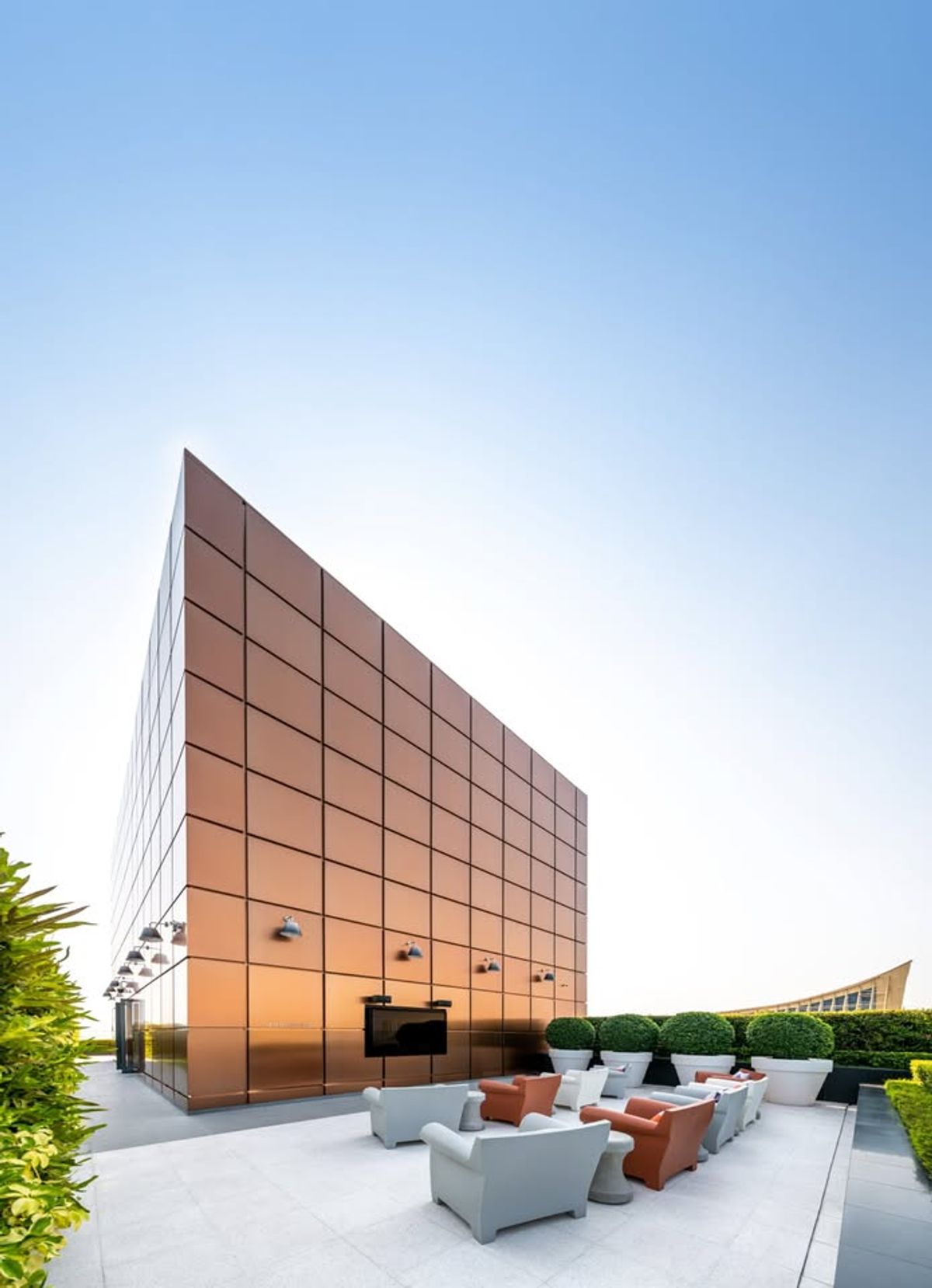 CondoSukhumvit, Asoke, Thonglor : ✨ The best of luxury! Condo KHUN by Yoo Sukhumvit 55 (Thonglor), beautiful room, rewarding with Thonglor view, whole line!  🥂