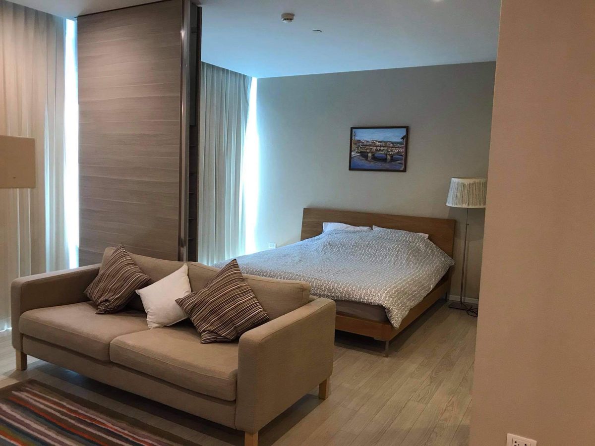 ให้เช่าคอนโดสุขุมวิท อโศก ทองหล่อ : ให้เช่า The Room Sukhumvit 21 ราคา 35,000 บาท [MKr250651]
