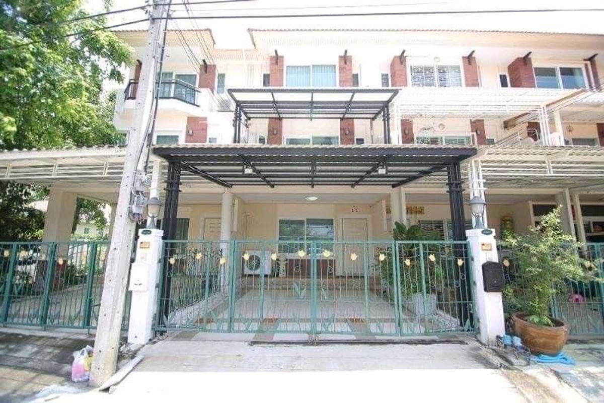 ให้เช่าทาวน์โฮมนวมินทร์ รามอินทรา : ให้เช่าบ้านทาวน์โฮม3ชั้น
(พร้อมเข้าอยู่)
หมู่บ้านศุภาลัย พาร์ควิลล์ รามอินทรา23

ค่าเช่า24,000฿/เดือน
รวมค่าส่วนกลาง

รายละเอียด
ที่ดิน23ตร.วา พื้นที่ใช้สอย192ตรม. บ้านสไตล์ Orlental Spa หรูหรา 
ทันสมัย (แบบศุภอาภา)
3ห้องนอน 3ห้องน้ำ 1ห้องนั่งเล่น 
1ห้อง