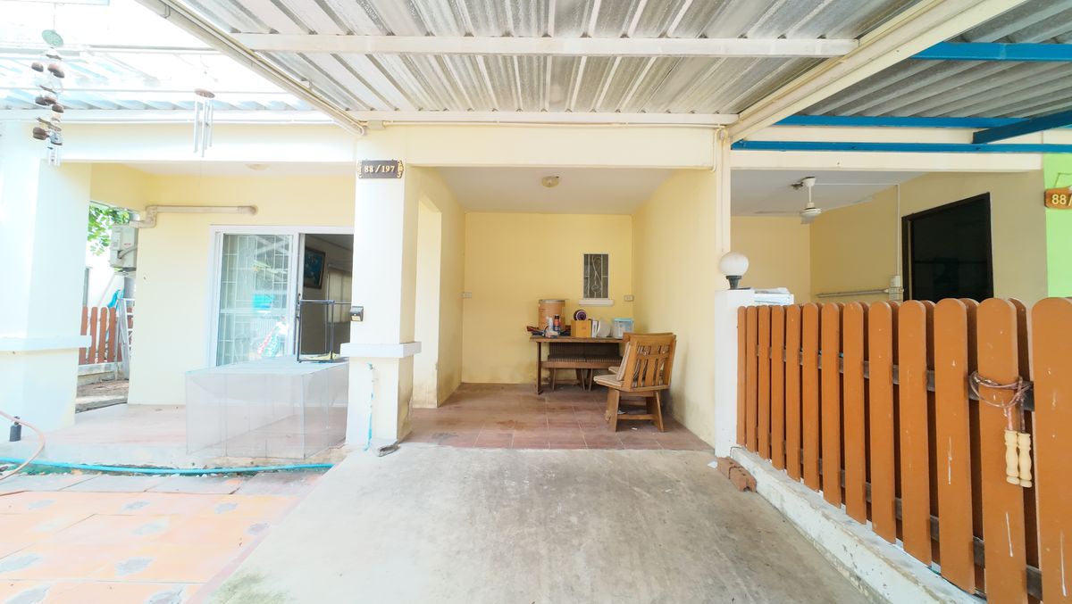 For SaleRathburana, Suksawat : Pruksa 34/2 Twin house, good location, Pracha Uthit 90, great value, large house, suitable for families Near the community Convenient to travel in and out