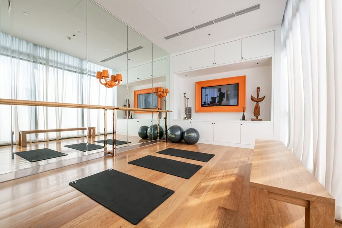 CondoSukhumvit, Asoke, Thonglor : ✨ The best of luxury! Condo KHUN by Yoo Sukhumvit 55 (Thonglor), beautiful room, rewarding with Thonglor view, whole line!  🥂