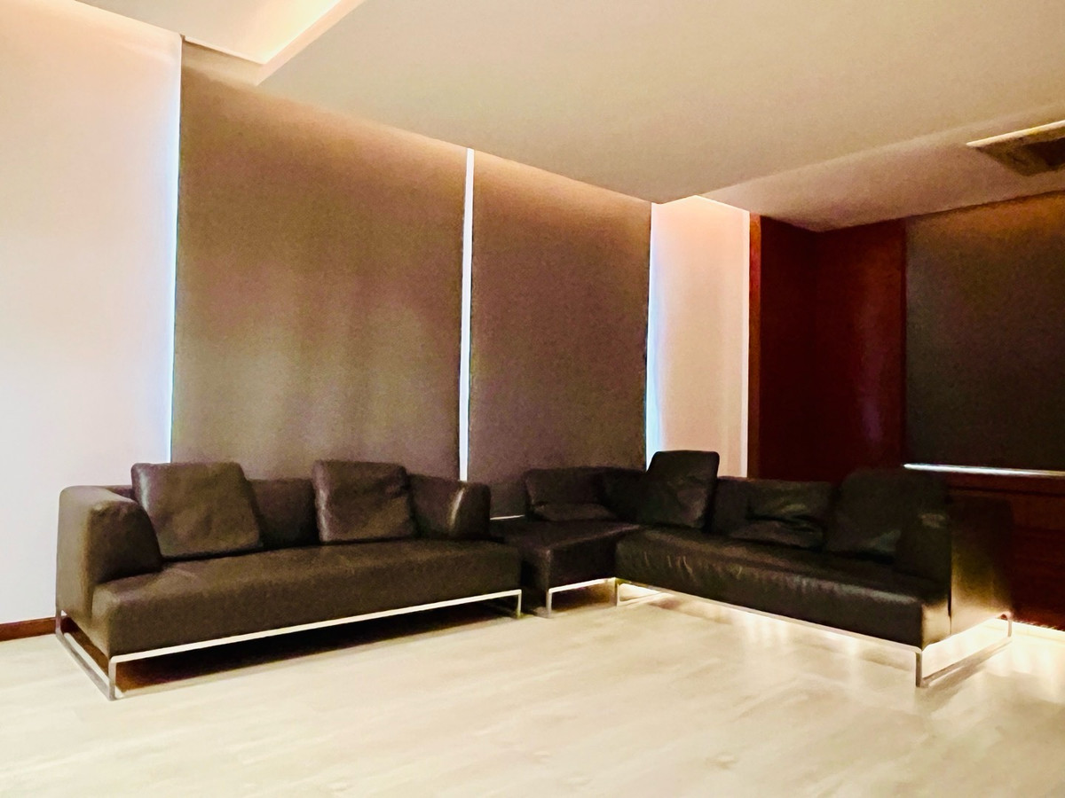 ให้เช่าบ้านบางนา แบริ่ง ลาซาล : เช่าพฤกษ์ภิรมย์รีเจ้นท์สุขุมวิท บางนา บ้านเดี่ยวถนนสุขุมวิท ซอยแบริ่ง สุขุมวิท 107 ซอยลาซาล สุขุมวิท 105 บ้านเดี่ยวพร้อมสระว่ายน้ำ 5ห้องนอน