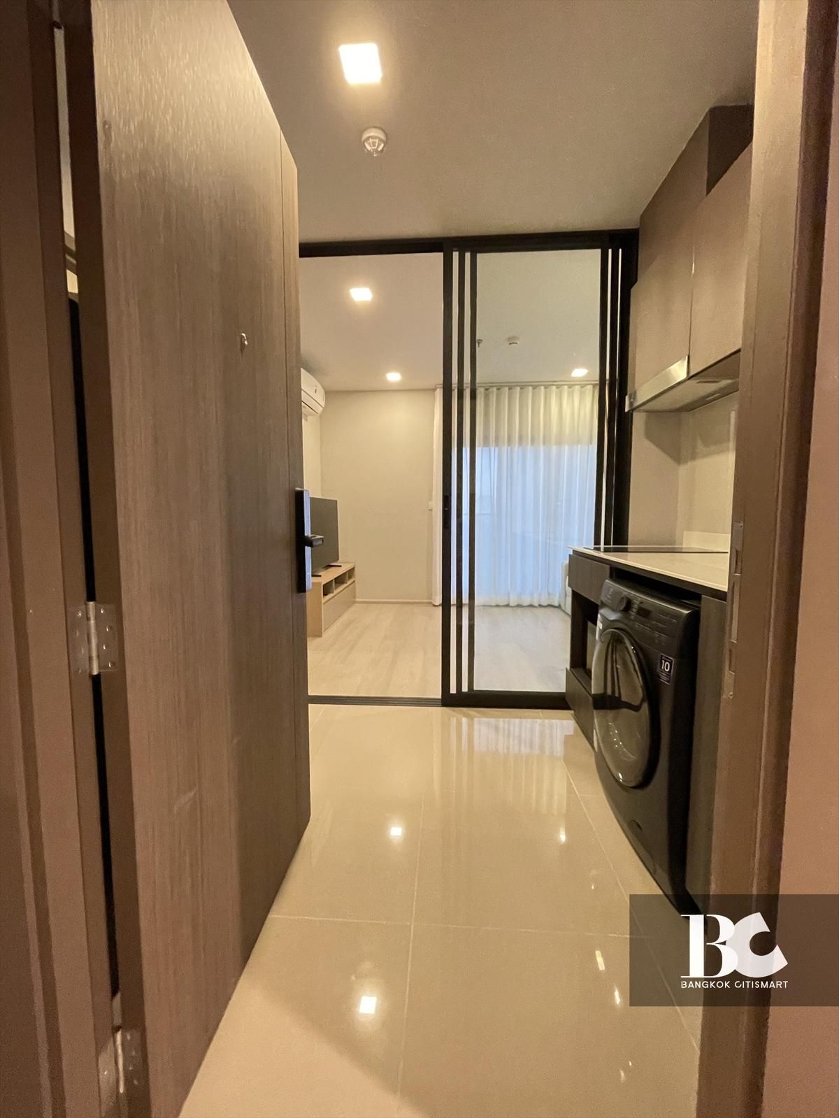 ให้เช่าคอนโดท่าพระ ตลาดพลู วุฒากาศ : Life sathorn sierra  ready to move