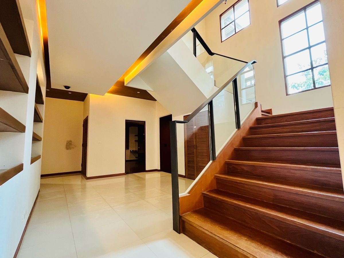 ให้เช่าบ้านบางนา แบริ่ง ลาซาล : เช่าพฤกษ์ภิรมย์รีเจ้นท์สุขุมวิท บางนา บ้านเดี่ยวถนนสุขุมวิท ซอยแบริ่ง สุขุมวิท 107 ซอยลาซาล สุขุมวิท 105 บ้านเดี่ยวพร้อมสระว่ายน้ำ 5ห้องนอน