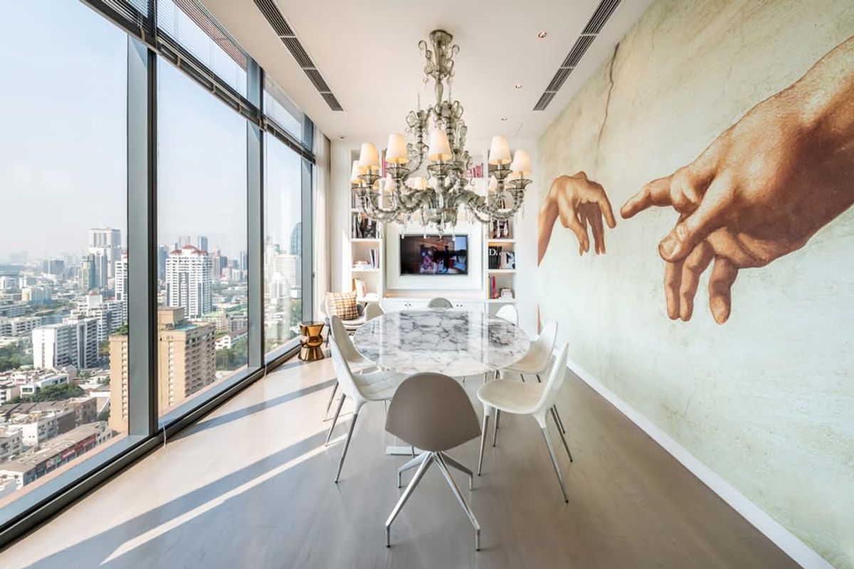 CondoSukhumvit, Asoke, Thonglor : ✨ The best of luxury! Condo KHUN by Yoo Sukhumvit 55 (Thonglor), beautiful room, rewarding with Thonglor view, whole line!  🥂