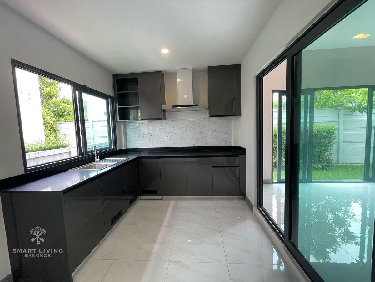 ขายบ้านลาดกระบัง สุวรรณภูมิ : 📢👇 บ้านเดี่ยว หลังมุม เดินทางสะดวก ใกล้ทางด่วน เหมาะสำหรับครอบครัวที่ต้องการความเป็นส่วนตัว