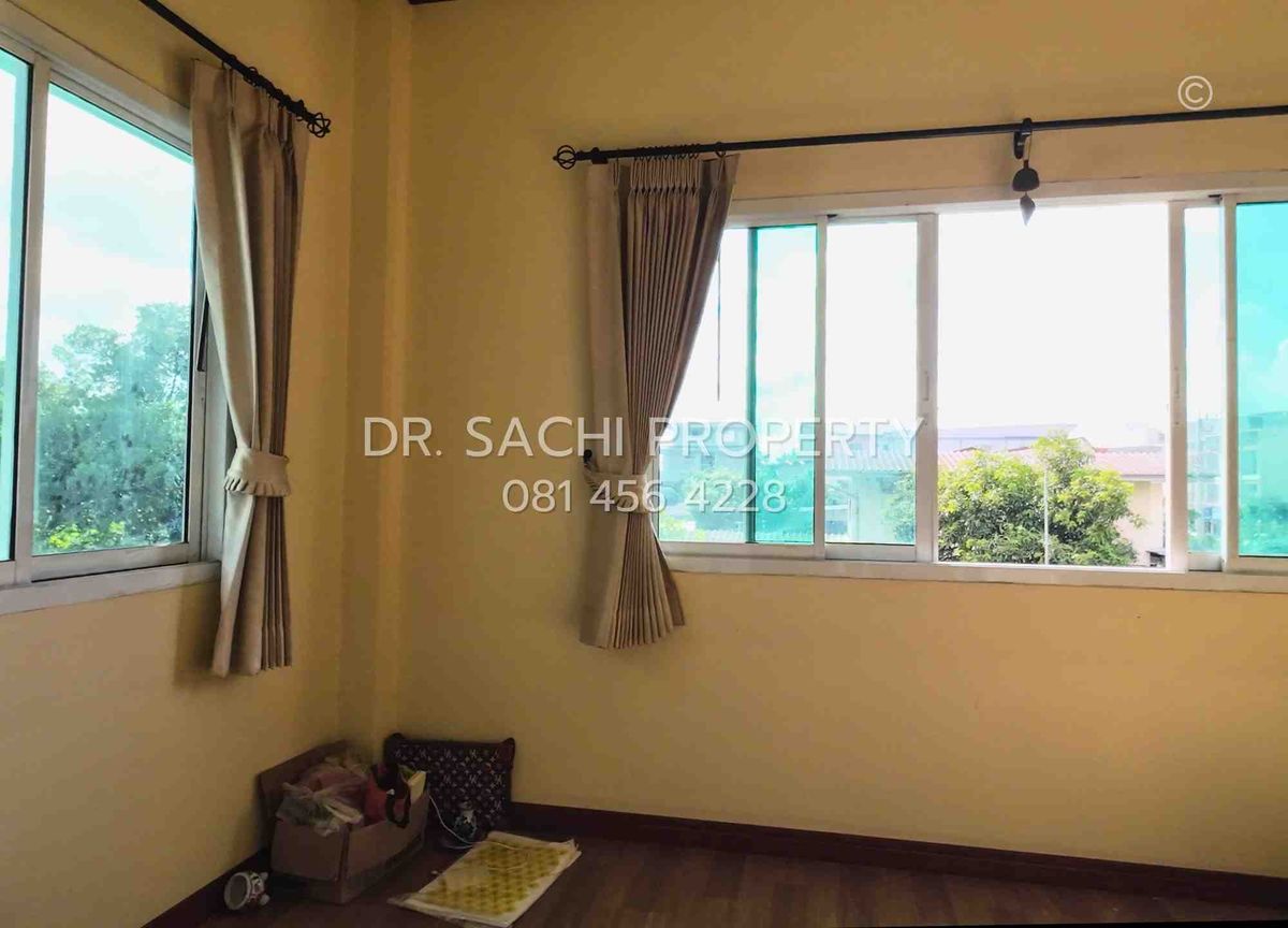 ขายบ้านฉะเชิงเทรา : ขายบ้านเดี่ยว ทำเลดี ถ.ศรีโสธรตัดใหม่ ใกล้ วัดโสธร จ.ฉะเชิงเทรา 