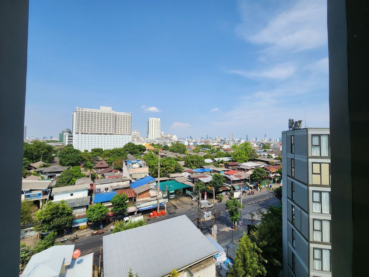 ให้เช่าคอนโดวงเวียนใหญ่ เจริญนคร : **สถานะตามภาพปก!! ว่างแล้ว ให้เช่า The Most อิสรภาพ** ชั้น 8 บนสุด พร้อมอยู่ ใกล้ศิริราช ท่าเรื่อวังหลัง ทิศดีมากๆ ไม่ร้อนครับ