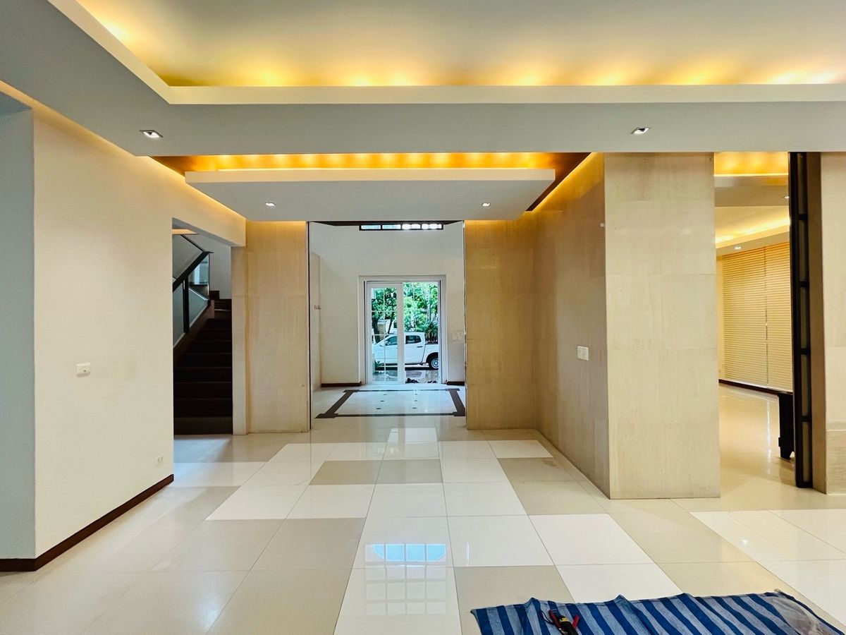 ให้เช่าบ้านบางนา แบริ่ง ลาซาล : เช่าพฤกษ์ภิรมย์รีเจ้นท์สุขุมวิท บางนา บ้านเดี่ยวถนนสุขุมวิท ซอยแบริ่ง สุขุมวิท 107 ซอยลาซาล สุขุมวิท 105 บ้านเดี่ยวพร้อมสระว่ายน้ำ 5ห้องนอน