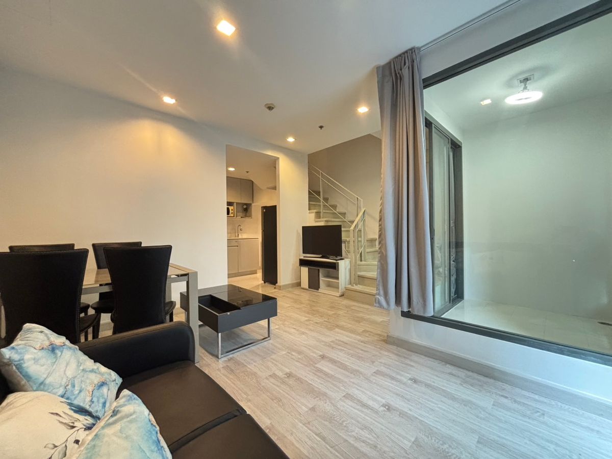 ให้เช่าคอนโดพระราม 9 เพชรบุรีตัดใหม่ RCA : 🏢Duplex condo for rent : Ideo Mobi Rama 9 - ไอดีโอ โมบิ พระราม 9 ((MRT Rama 9)) WL-02 (LINE : @Condo52)