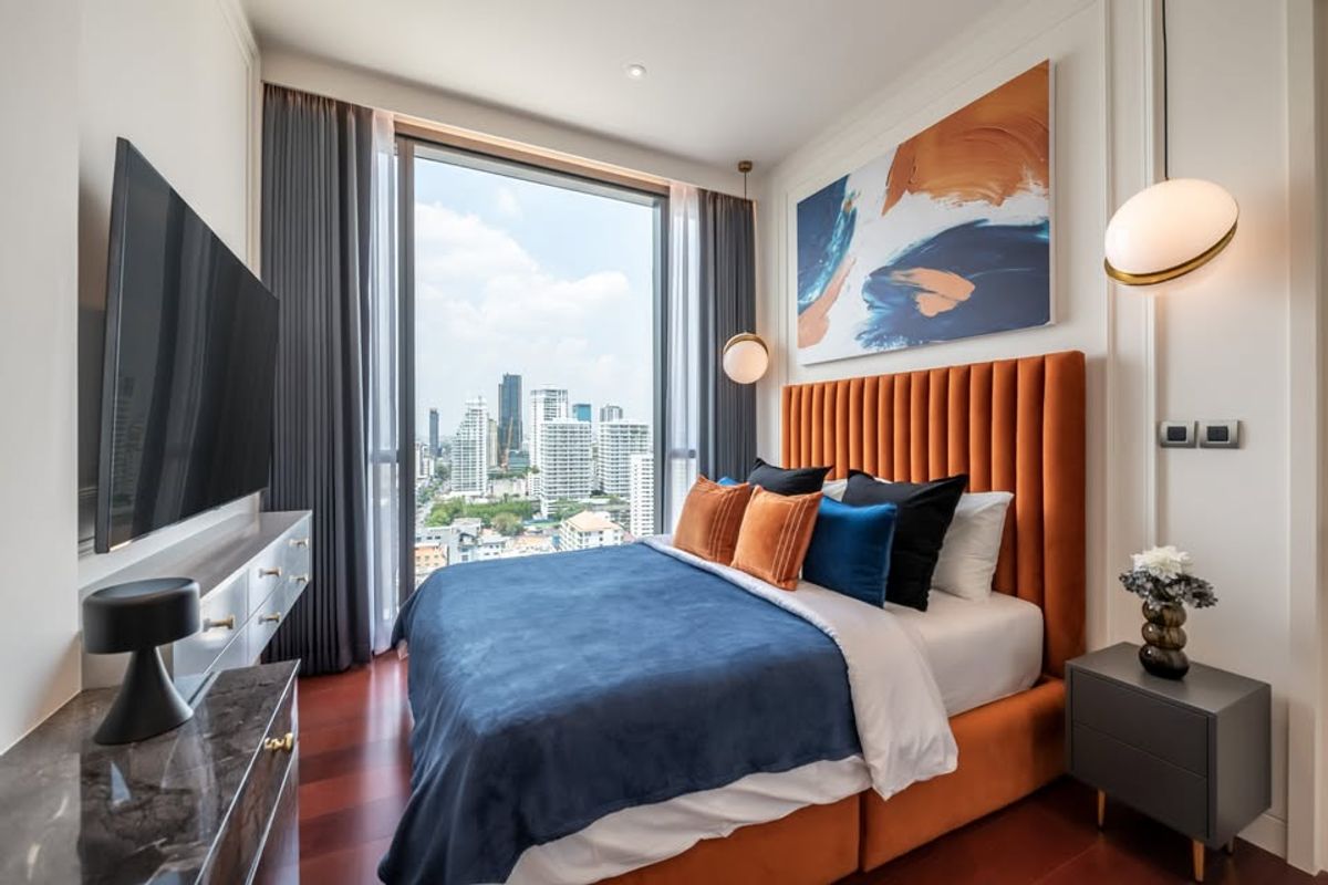 CondoSukhumvit, Asoke, Thonglor : ✨ The best of luxury! Condo KHUN by Yoo Sukhumvit 55 (Thonglor), beautiful room, rewarding with Thonglor view, whole line!  🥂