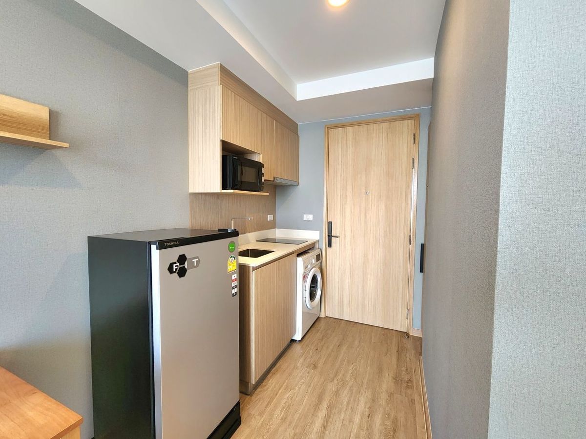 ให้เช่าคอนโดวงเวียนใหญ่ เจริญนคร : **สถานะตามภาพปก!! ว่างแล้ว ให้เช่า The Most อิสรภาพ** ชั้น 8 บนสุด พร้อมอยู่ ใกล้ศิริราช ท่าเรื่อวังหลัง ทิศดีมากๆ ไม่ร้อนครับ