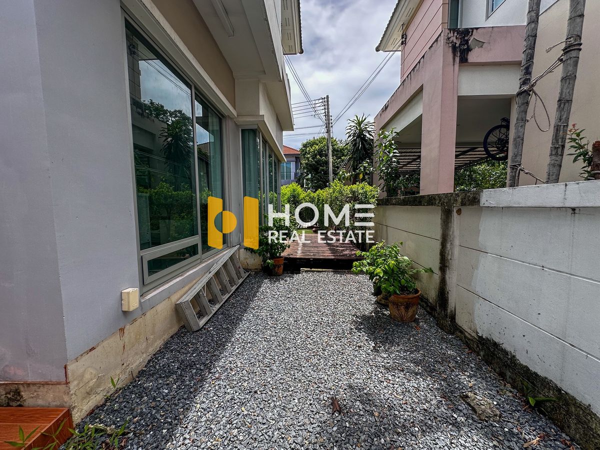 For SaleHousePhutthamonthon, Salaya : House near the park, only 8 houses in the alley 🔥 Life Bangkok Boulevard Pinklao - Phetkasem / 3 bedrooms (for sale), Life Bangkok Boulevard Pinklao - Phetkasem / 3 bedrooms (FOR SALE) BALL087