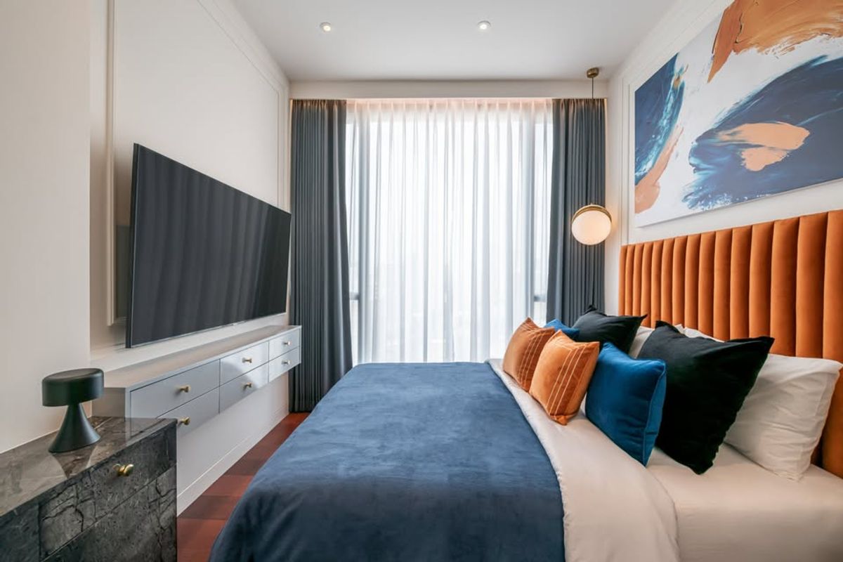 CondoSukhumvit, Asoke, Thonglor : ✨ The best of luxury! Condo KHUN by Yoo Sukhumvit 55 (Thonglor), beautiful room, rewarding with Thonglor view, whole line!  🥂