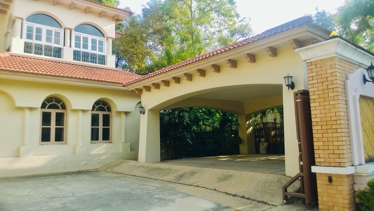 ให้เช่าบ้านบางนา แบริ่ง ลาซาล : เช่าพฤกษ์ภิรมย์รีเจ้นท์สุขุมวิท บางนา บ้านเดี่ยวถนนสุขุมวิท ซอยแบริ่ง สุขุมวิท 107 ซอยลาซาล สุขุมวิท 105 บ้านเดี่ยวพร้อมสระว่ายน้ำ 5ห้องนอน