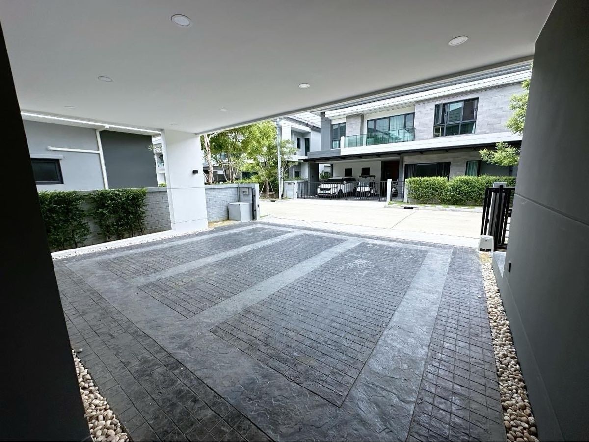 For RentHouseBangna, Bearing, Lasalle : 📢👇 Luxury detached house , next to Mega-Bangna, many international schools and hospitals, fully furnished 