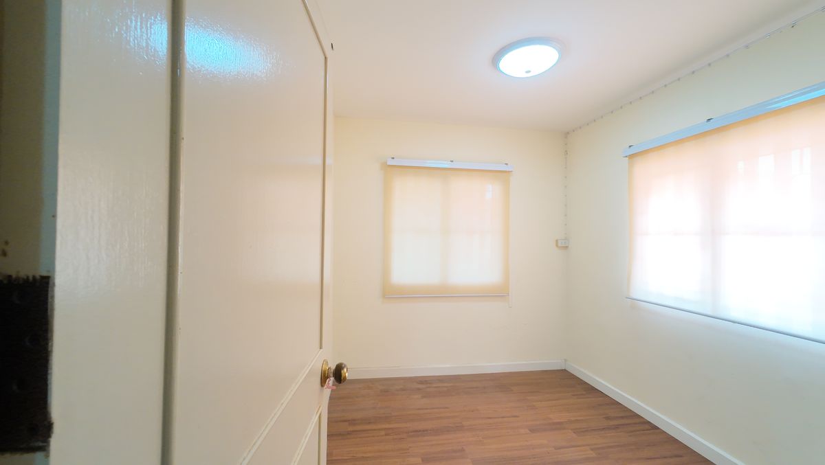 For SaleRathburana, Suksawat : Pruksa 34/2 Twin house, good location, Pracha Uthit 90, great value, large house, suitable for families Near the community Convenient to travel in and out