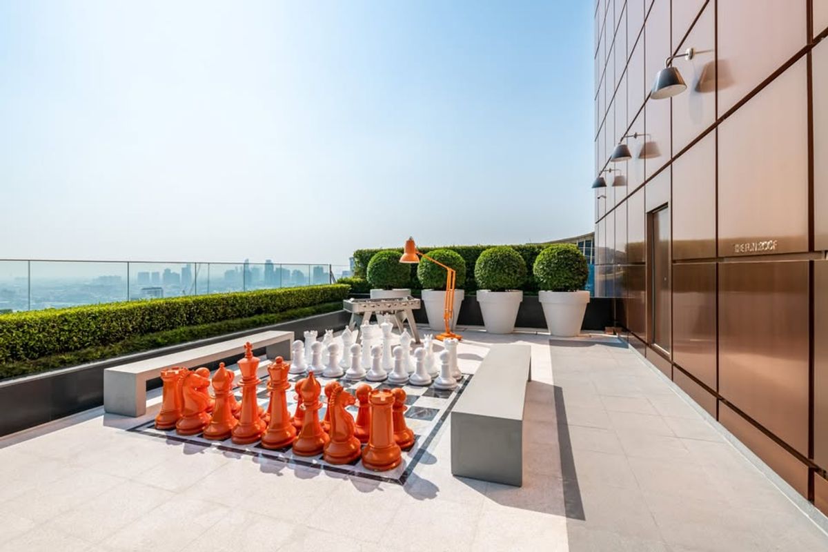 CondoSukhumvit, Asoke, Thonglor : ✨ The best of luxury! Condo KHUN by Yoo Sukhumvit 55 (Thonglor), beautiful room, rewarding with Thonglor view, whole line!  🥂