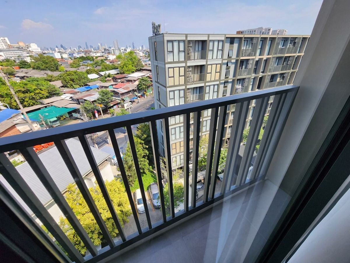 ให้เช่าคอนโดวงเวียนใหญ่ เจริญนคร : **สถานะตามภาพปก!! ว่างแล้ว ให้เช่า The Most อิสรภาพ** ชั้น 8 บนสุด พร้อมอยู่ ใกล้ศิริราช ท่าเรื่อวังหลัง ทิศดีมากๆ ไม่ร้อนครับ