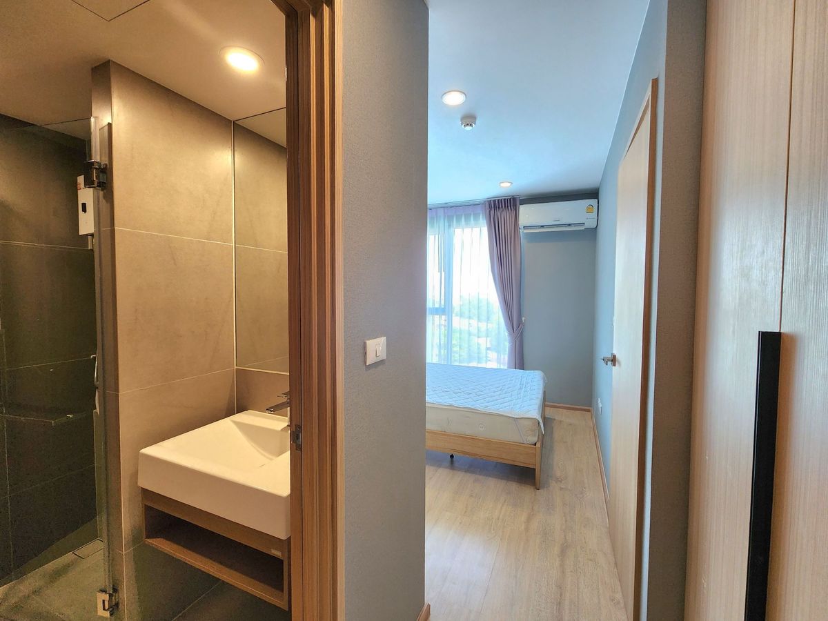 ให้เช่าคอนโดวงเวียนใหญ่ เจริญนคร : **สถานะตามภาพปก!! ว่างแล้ว ให้เช่า The Most อิสรภาพ** ชั้น 8 บนสุด พร้อมอยู่ ใกล้ศิริราช ท่าเรื่อวังหลัง ทิศดีมากๆ ไม่ร้อนครับ