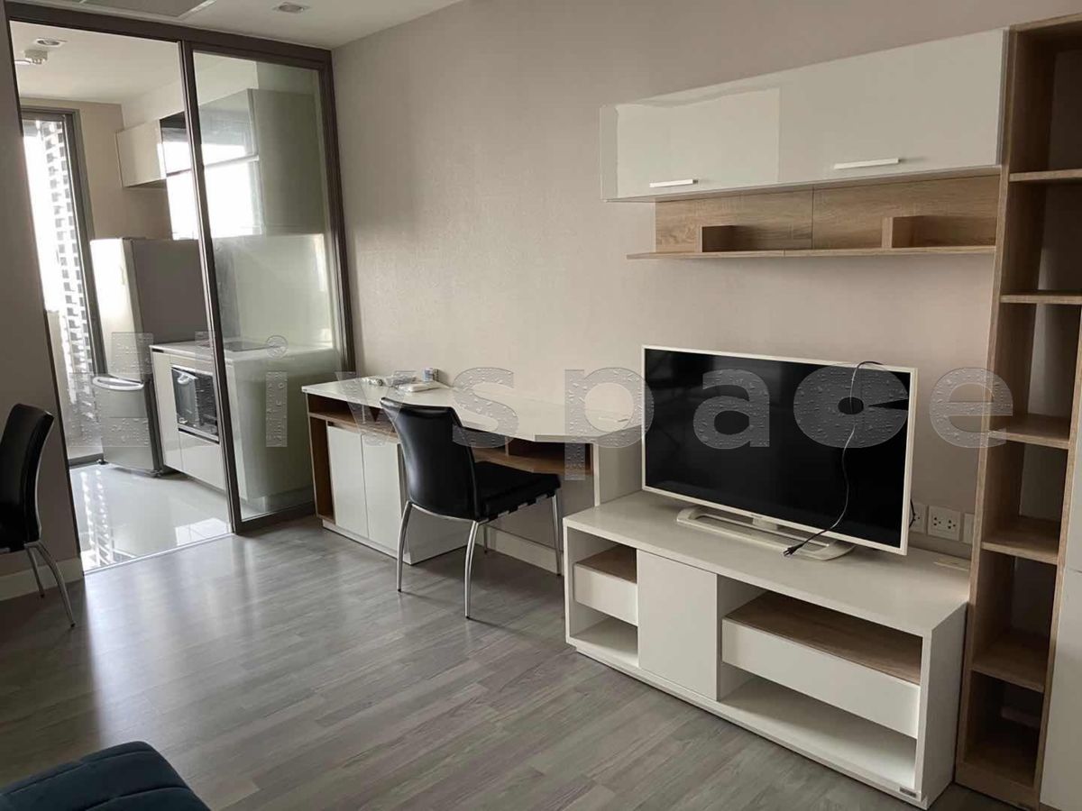 ให้เช่าคอนโดสยาม จุฬา สามย่าน : [L250618009] สำหรับเช่า The Room Rama4 | 1 ห้องนอน | ขนาด 45 ตร.ม. | ราคาพิเศษ | พร้อมเข้าอยู่