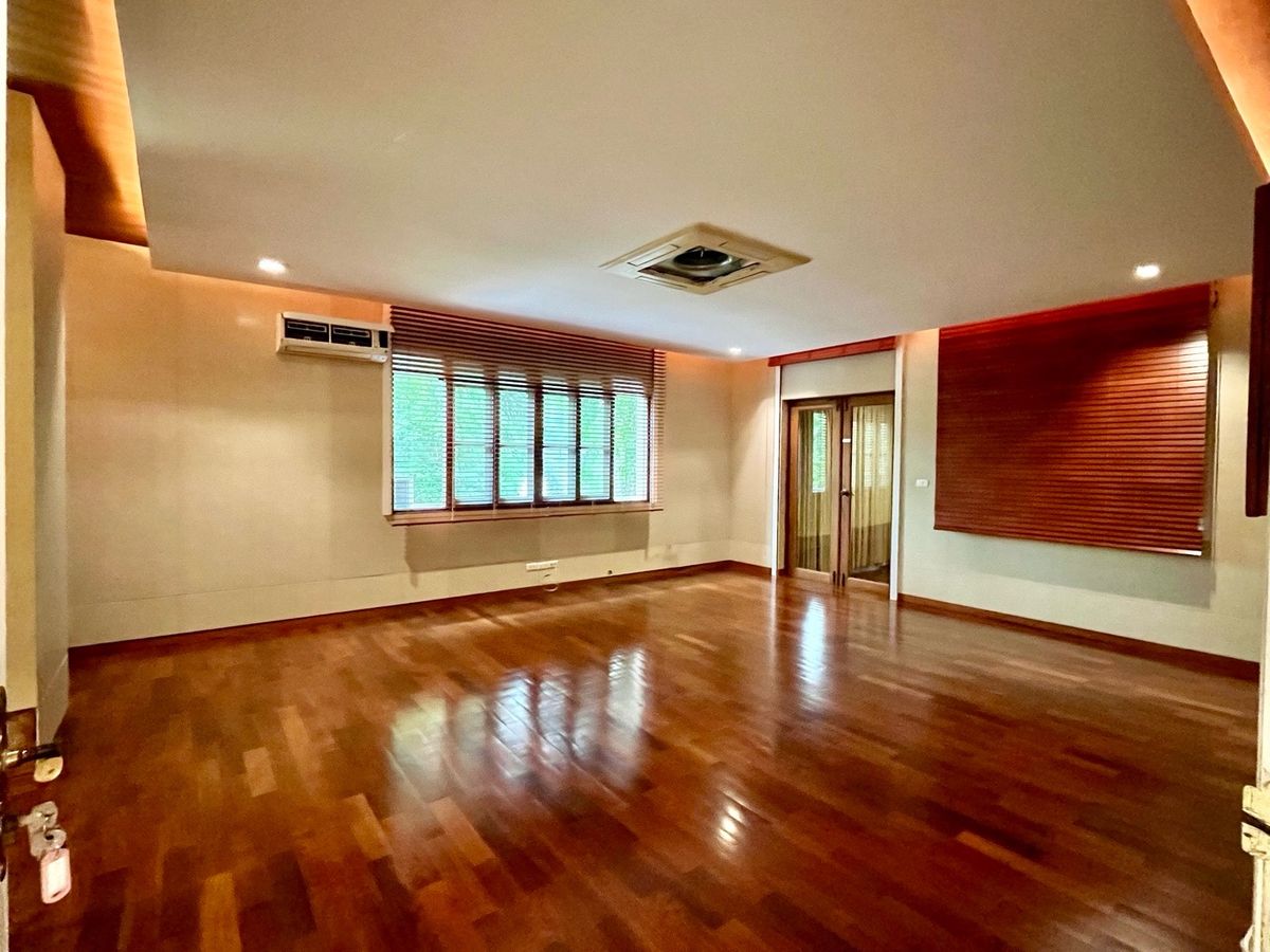 ให้เช่าบ้านบางนา แบริ่ง ลาซาล : เช่าพฤกษ์ภิรมย์รีเจ้นท์สุขุมวิท บางนา บ้านเดี่ยวถนนสุขุมวิท ซอยแบริ่ง สุขุมวิท 107 ซอยลาซาล สุขุมวิท 105 บ้านเดี่ยวพร้อมสระว่ายน้ำ 5ห้องนอน