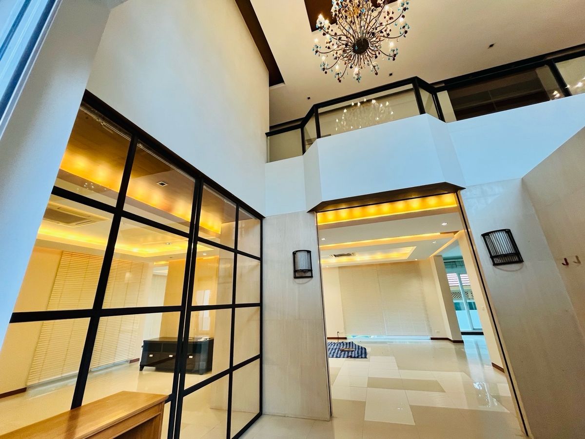 ให้เช่าบ้านบางนา แบริ่ง ลาซาล : เช่าพฤกษ์ภิรมย์รีเจ้นท์สุขุมวิท บางนา บ้านเดี่ยวถนนสุขุมวิท ซอยแบริ่ง สุขุมวิท 107 ซอยลาซาล สุขุมวิท 105 บ้านเดี่ยวพร้อมสระว่ายน้ำ 5ห้องนอน