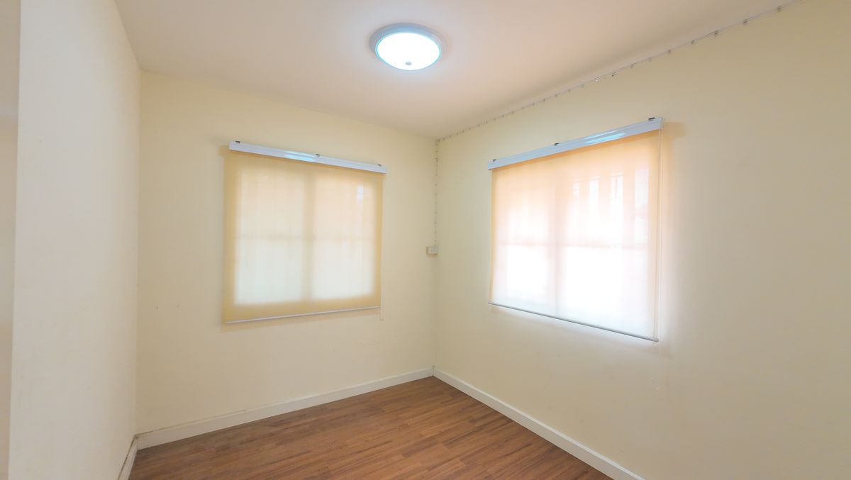 For SaleRathburana, Suksawat : Pruksa 34/2 Twin house, good location, Pracha Uthit 90, great value, large house, suitable for families Near the community Convenient to travel in and out