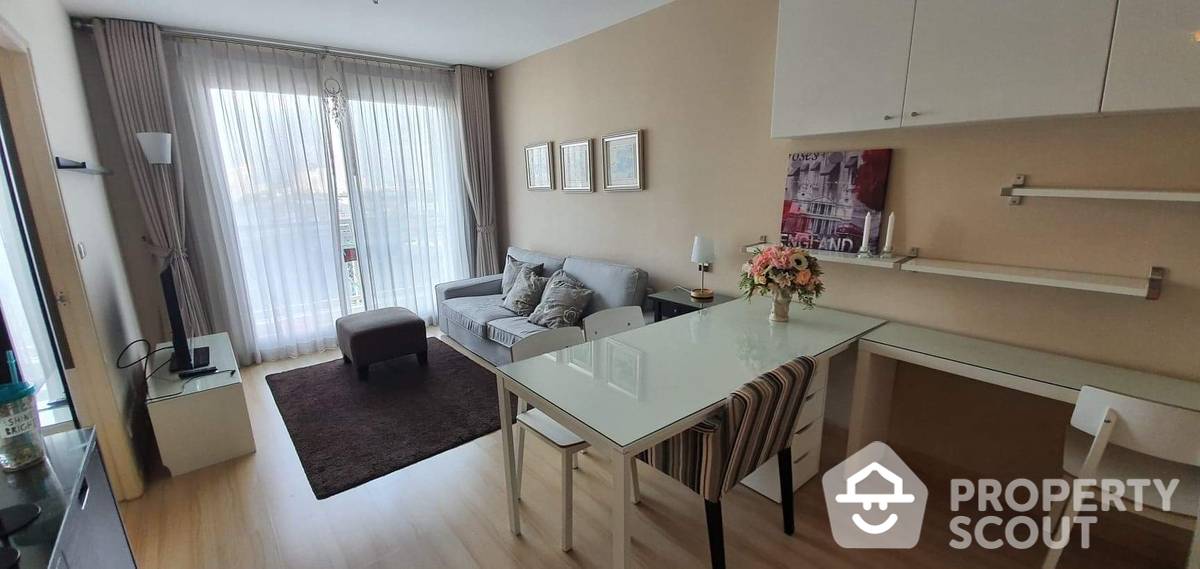 For SaleCondoOnnut, Udomsuk : 1-BR Condo at Sukhumvit Plus near BTS Phra Khanong