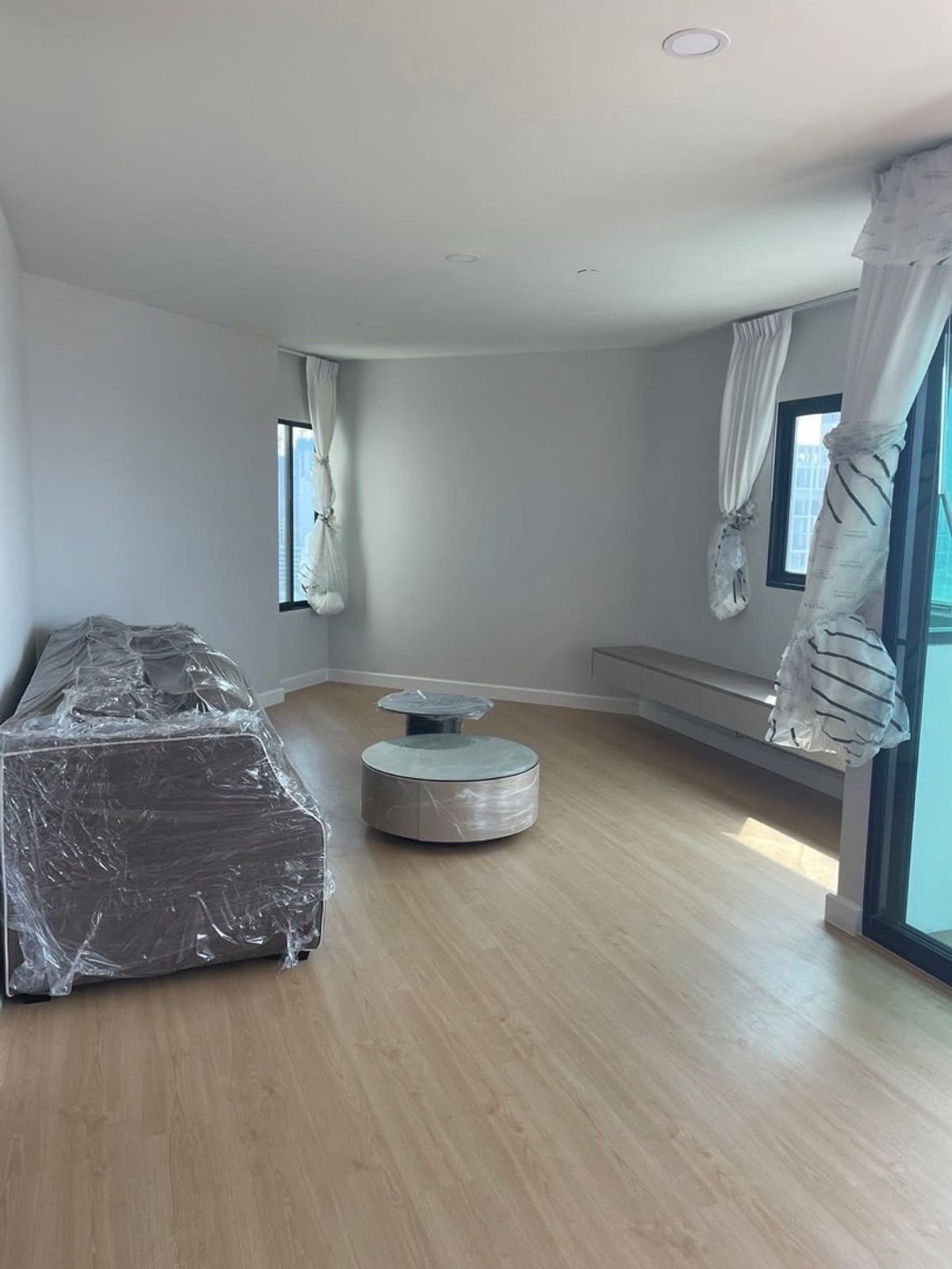 For RentCondoSathorn, Narathiwat : Condo for Rent at Sathorn Gardens