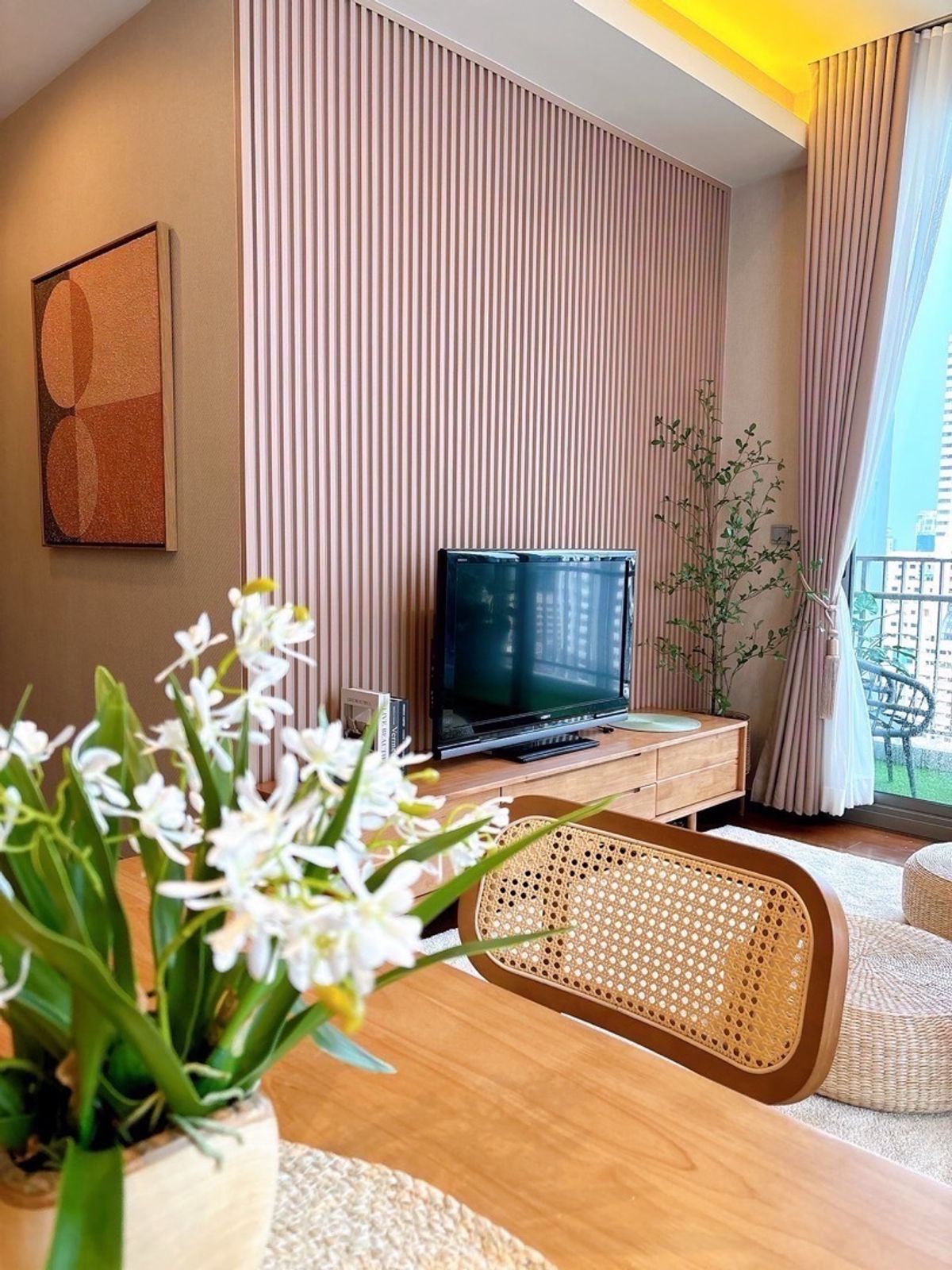 ให้เช่าคอนโดสุขุมวิท อโศก ทองหล่อ : 🔥Rent 2BR 2BR🔥90sqm Floor19🔥75,000/month🔥New Renovate 