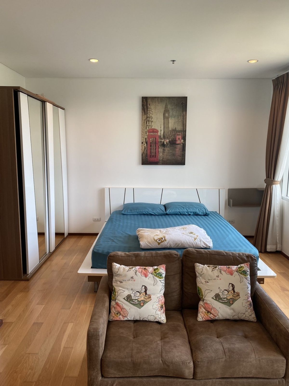 For SaleCondoWongwianyai, Charoennakor : Selling a very cheap corner room, Villa Sathorn, next to the Thonburi BTS with full furniture + washing machine + room 55 sqm.
