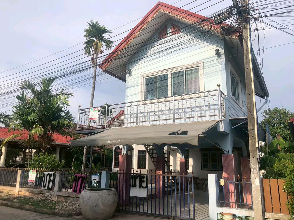 ขายบ้านฉะเชิงเทรา : ขายบ้านเดี่ยว ชั้นเดียว เบญจเพชร ฉะเชิงเทรา ต่อเติมครัว และห้องอเนกประสงค์ยกสูง