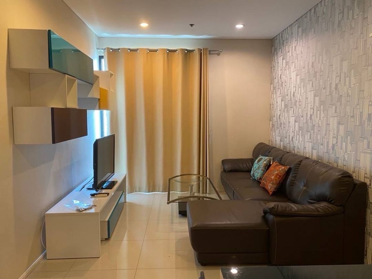 ให้เช่าคอนโดพระราม 9 เพชรบุรีตัดใหม่ RCA : Villa Asoke : วิลล่า อโศก, กรุงเทพ (Petchaburi MRT station)