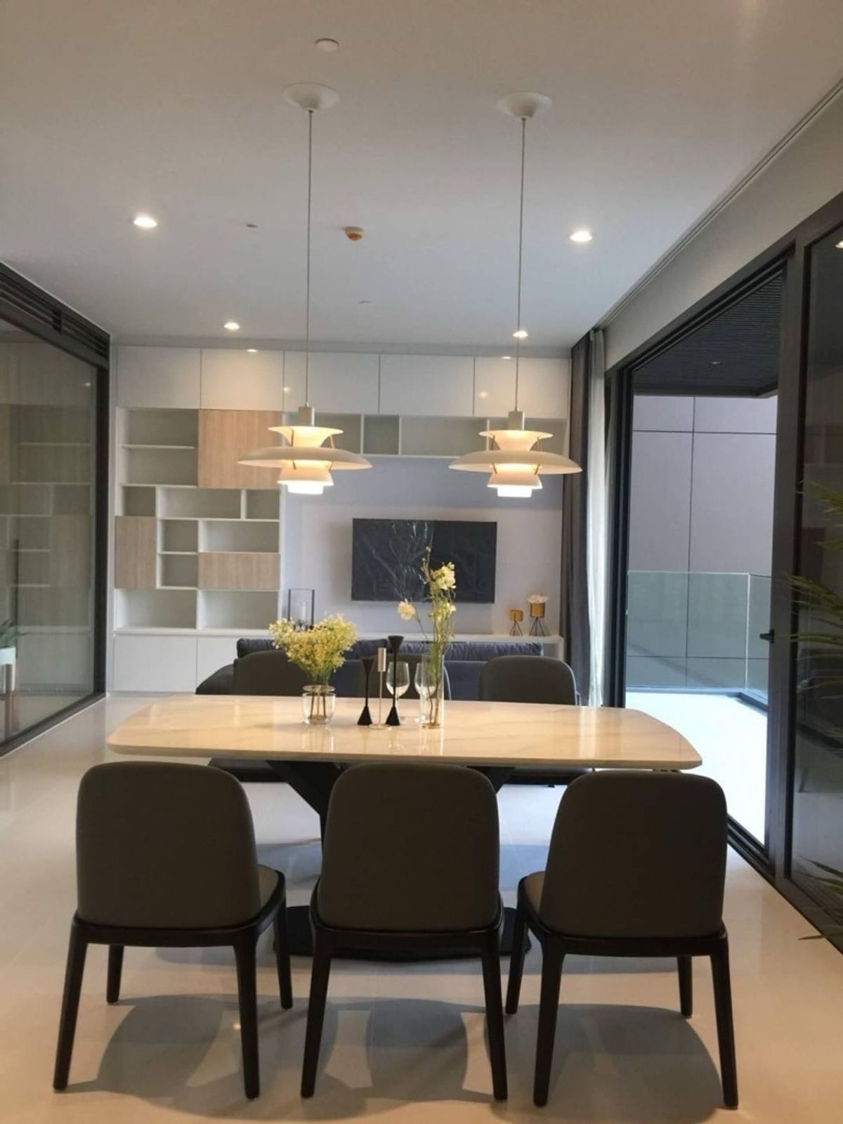 ให้เช่าคอนโดสุขุมวิท อโศก ทองหล่อ : 📌Rental / Selling : Vittorio Sukhumvit 39 , 2 Beds 3 Bath , 137 sqm 

🔥🔥Rental Price : 180,000 THB / Month 🔥🔥

🔥🔥Selling Price : 52,000,000 THB 

𝗪𝗲 𝗮𝗿𝗲 𝗝𝘂𝘇𝗺𝗮𝘁𝗰𝗵 𝗣𝗮𝗿𝘁𝗻𝗲𝗿 , 𝘄𝗶𝗹𝗹 𝗵𝗲𝗹𝗽 𝘆𝗼𝘂 𝘁𝗼 𝗴𝗲𝘁 𝘁𝗵𝗲 𝗵𝗼𝘂𝘀𝗲 