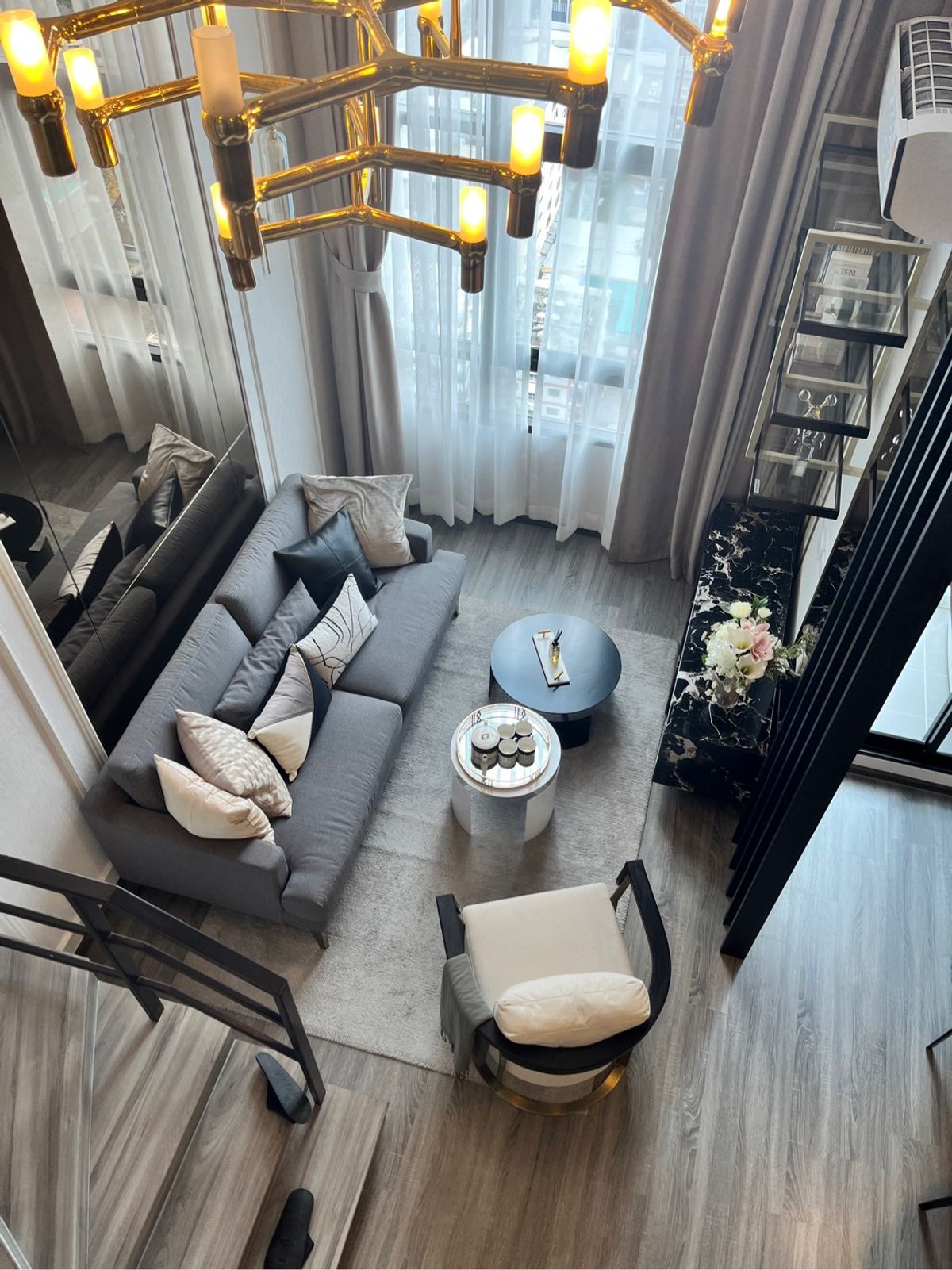 For SaleCondoSeri Thai, Ramkhamhaeng Nida : New condo, 1st hand, complete, ready to be next to the Yellow Line A lot of promotions. Urgent !!