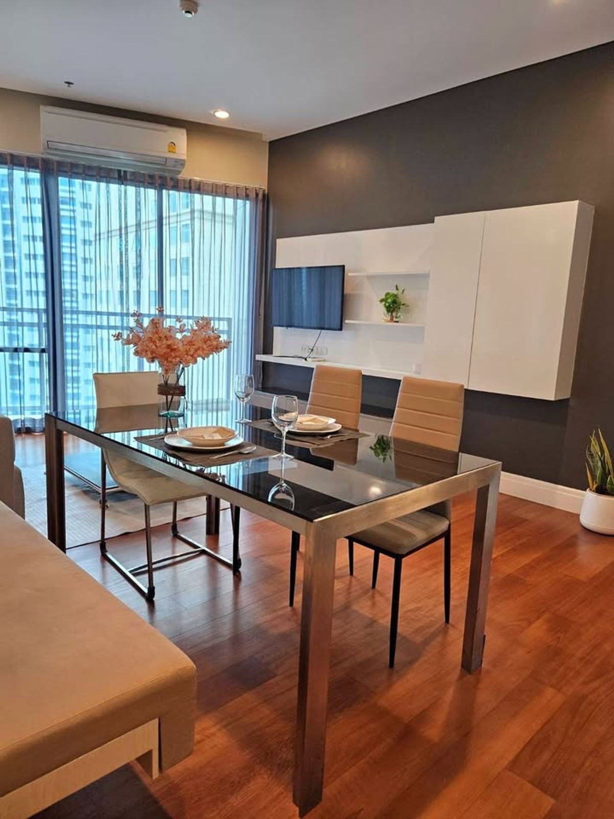 ให้เช่าคอนโดสุขุมวิท อโศก ทองหล่อ : เช่า RR020 Bright Sukhumvit24 ห้องสวย พร้อมอยู่ ใกล้ BTS พร้อมพงษ์