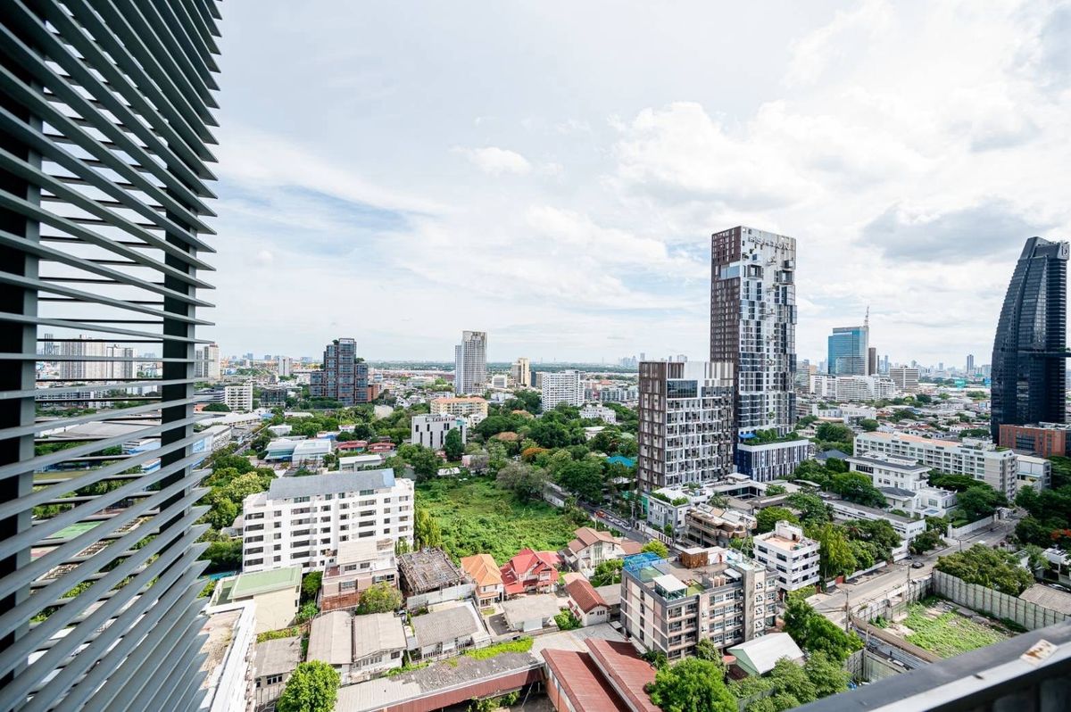 For RentCondoSukhumvit, Asoke, Thonglor : Siri at Sukhumvit for rent, only 50,000.- 2 bedrooms 75 sq. M. Call 096-2948999.