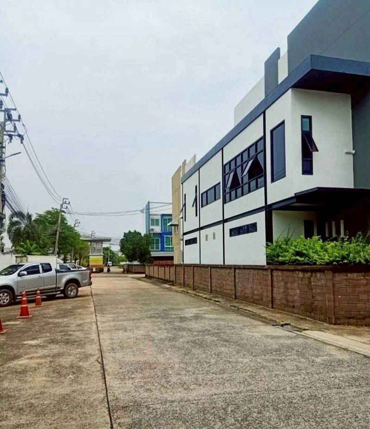 ให้เช่าทาวน์โฮมนวมินทร์ รามอินทรา : ให้เช่าทาวน์โฮม 3 ชั้น แต่งใหม่ กรีนิช รามอินทรา ติดแม็คโคร พร้อมอยู่ 📞097-2161939