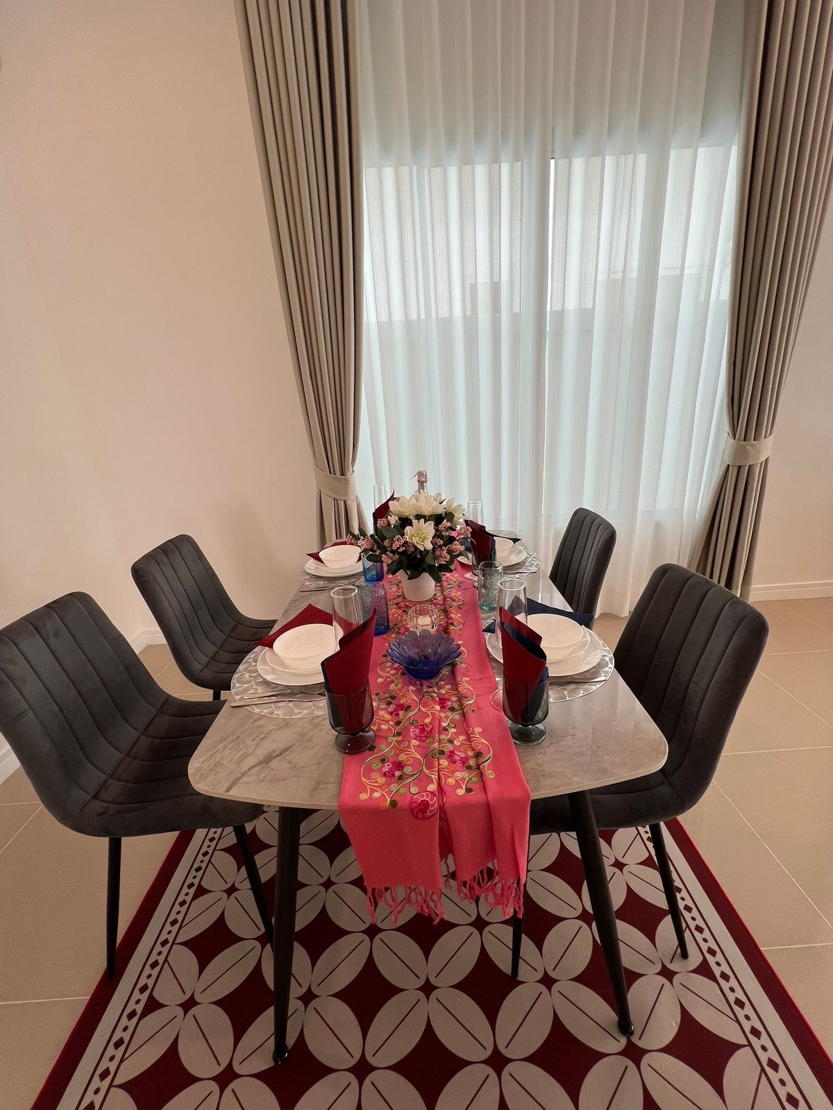 ให้เช่าคอนโดพัทยา บางแสน ชลบุรี สัตหีบ : 🚨 FOR RENT –  Brand New House | 3 Beds | 2 Baths | 150 SQ.M | 35,000 / Month  💥