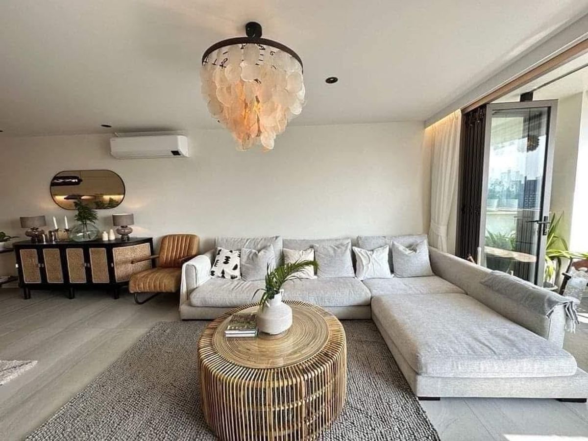 คอนโดสุขุมวิท อโศก ทองหล่อ : 🔥 Spacious 3 Bedroom Condo | Prime Sukhumvit 39 | BTS Phrom Phong | Fully Furnished 🔥