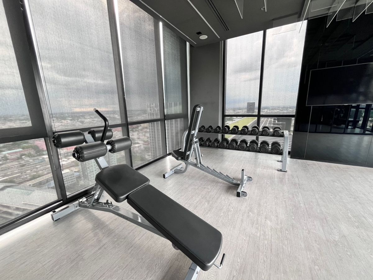 For RentCondoBang kae, Phetkasem : This room is the best price now. Urgent before being booked, call 081-912-8883.