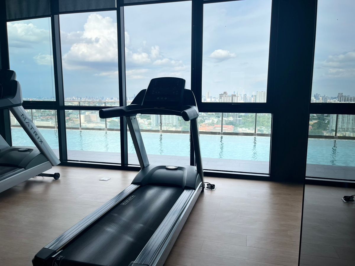 For RentCondoBang kae, Phetkasem : This room is the best price now. Urgent before being booked, call 081-912-8883.