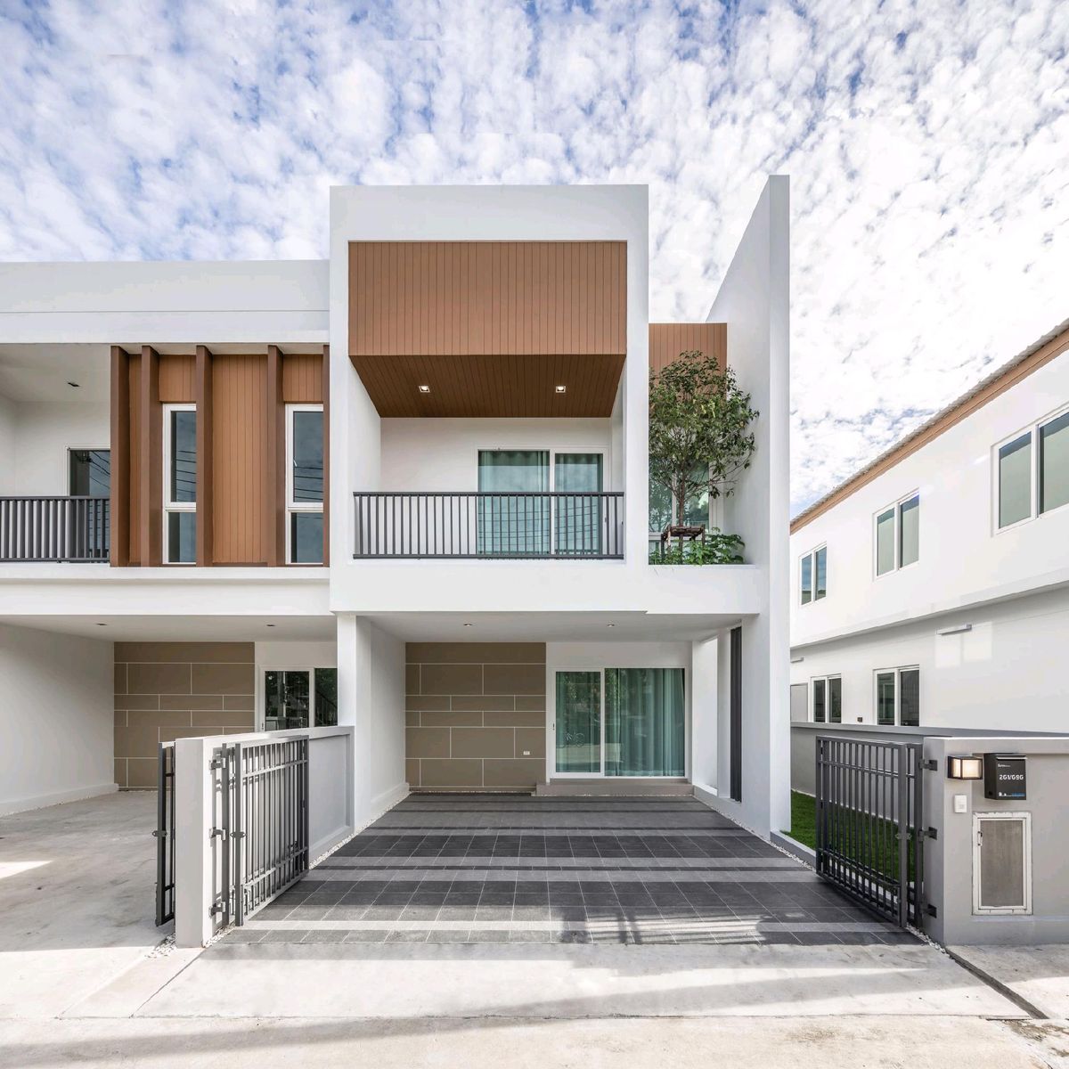 ขายทาวน์โฮมปทุมธานี รังสิต ธรรมศาสตร์ : 🏘 ทาวน์โฮมมินิมอล โมเดิร์น เดอะพีค ดีไซน์ใหม่ล่าสุด ที่แตกต่างอย่างมีสไตล์!  แปลงมุม 30 ตร.ว. ฟิลบ้านเดี่ยว 😍