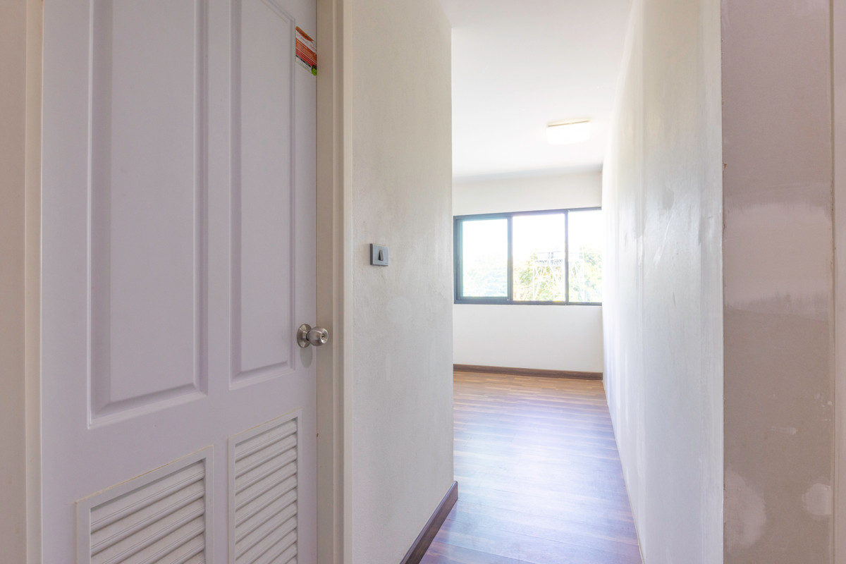 ขายอาคารพาณิชย์เชียงใหม่ : 📣 (ขาย) อาคารพาณิชย์ 3ชั้นครึ่ง ติดโรงเรียนมงฟอร์ต วิทยาลัย 🏢 *(มีที่จอดรถ)*