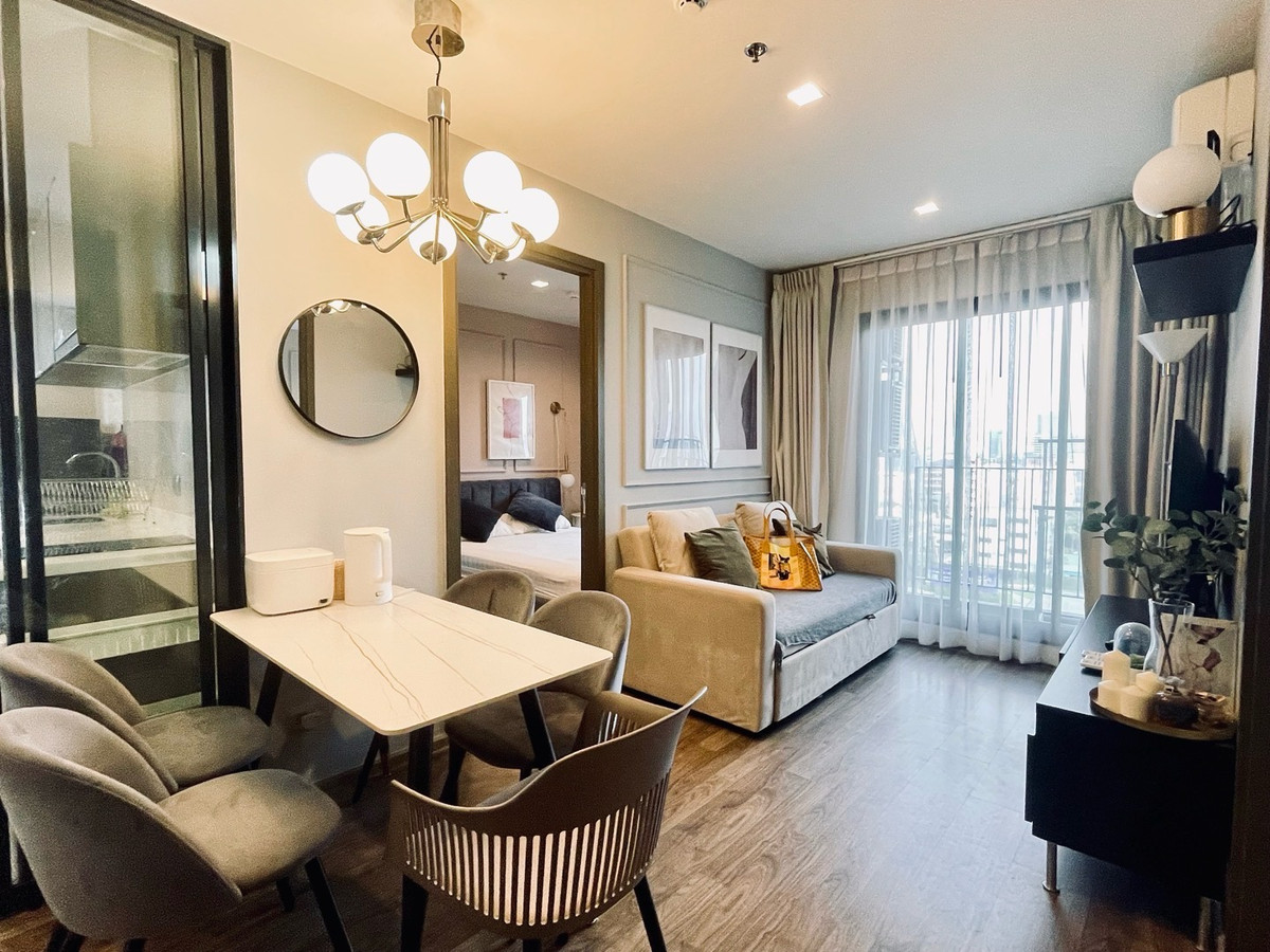 ให้เช่าคอนโดลาดพร้าว เซ็นทรัลลาดพร้าว : โปรเช่าสุดคุ้มดีลพิเศษ เฉพาะเดือนนี้ 2 ห้องนอน ห้องมุม ราคาถูกที่สุดในโครงการ ใกล้ Central ลาดพร้าว หาไม่ได้อีกแล้ว