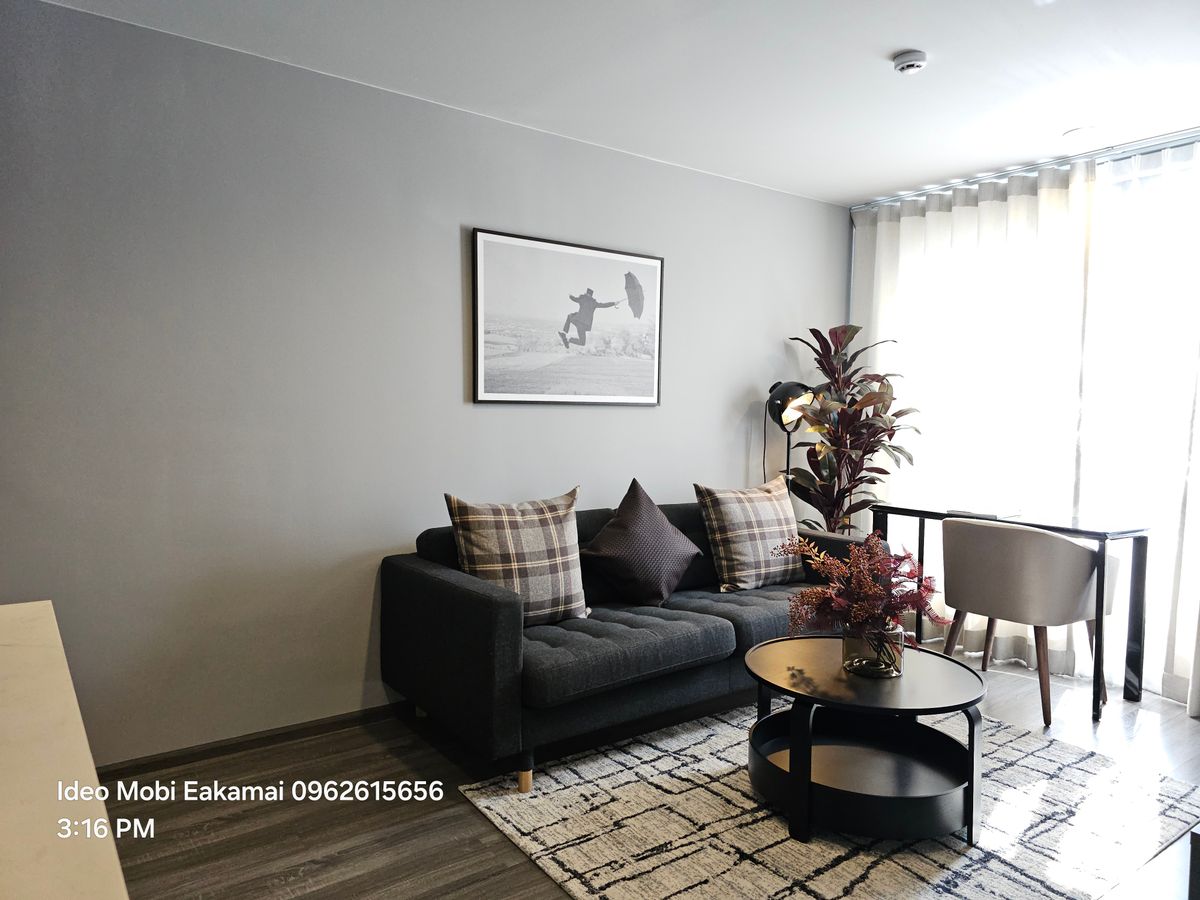 For RentCondoSukhumvit, Asoke, Thonglor : Ideo Mobi Sukhumbit 40 for RENT 1 bed 1 bath 35 Sq,m Rental price 24,000 Baht call Nong 096-2615656 Ready to touring everyday  ไอดีโอ้ โมบิ สุขุมวิท 40 1นอน 1น้ำ พื้นที่ 35 ตรม ให้เช่า 24,000 บาท  สนใจโทร น้อง 096-2615656 พร้อมให้นัดหมายเข้าชมทุกวัน   Loc